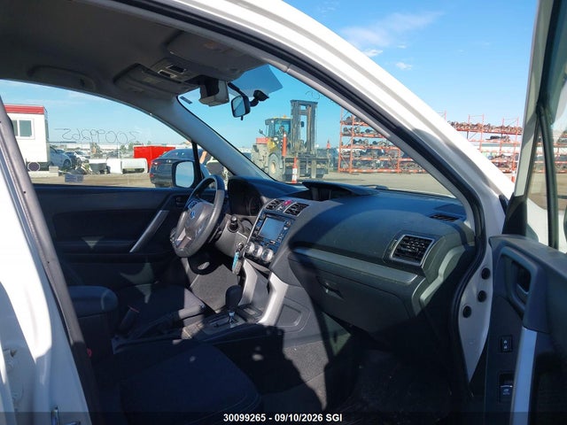 30099265 :رقم المزاد ، JF2SJEDC4JH505843 vin ، 2018 Subaru Forester 2.5i Premium مزاد بيع