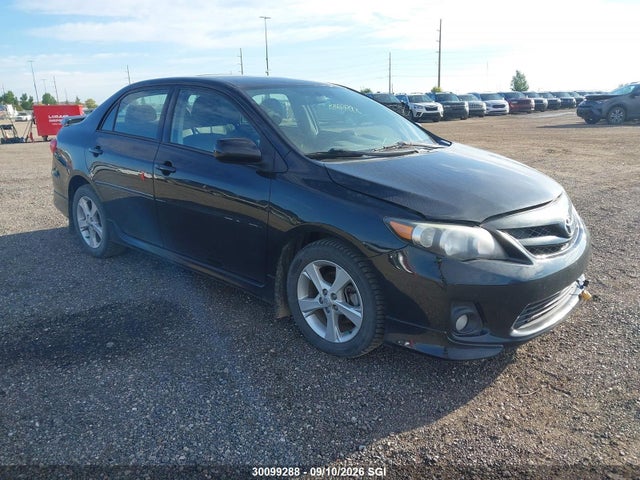 30099288 :رقم المزاد ، 2T1BU4EEXDC992183 vin ، 2013 Toyota Corolla S/le مزاد بيع