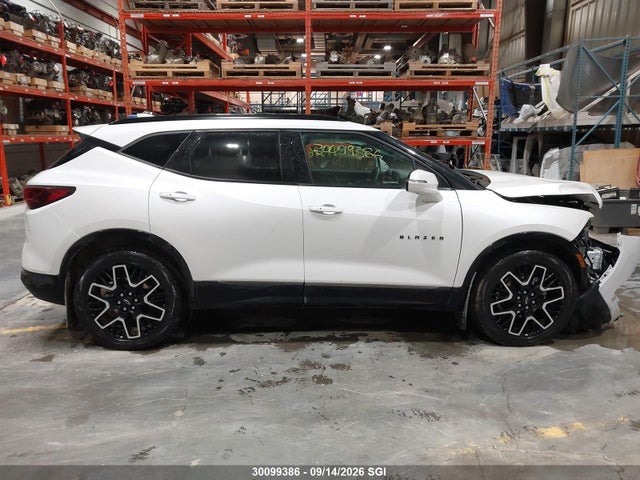 Chevrolet BLAZER RS 2025 3GNKBKRS4SS158105 Image 13