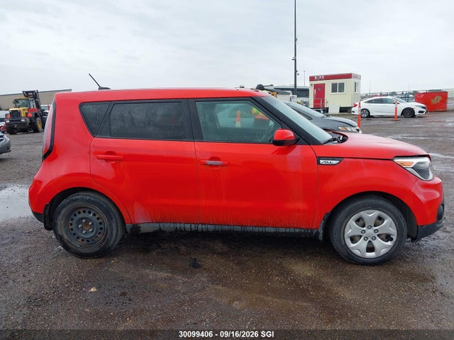 2018 Kia Soul მანქანა იყიდება აუქციონზე, vin: KNDJN2A21J7522923, აუქციონის ნომერი: 30099406