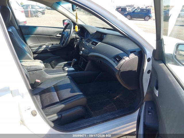 30099471 :رقم المزاد ، 1HGCP268X8A811068 vin ، 2008 Honda Accord Exl مزاد بيع