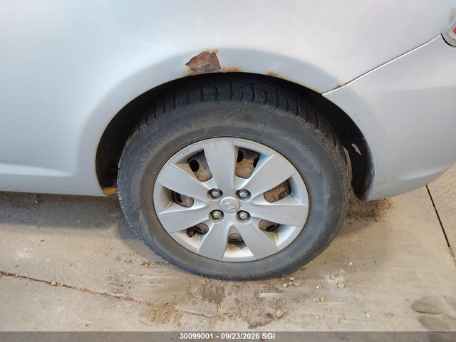 2011 Hyundai Accent Se მანქანა იყიდება აუქციონზე, vin: KMHCN3BC9BU193294, აუქციონის ნომერი: 30099001