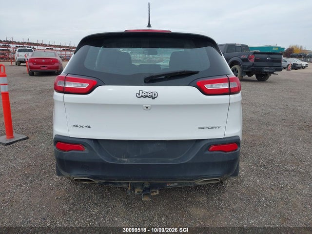 1C4PJMAS3FW680954 Jeep Cherokee Sport