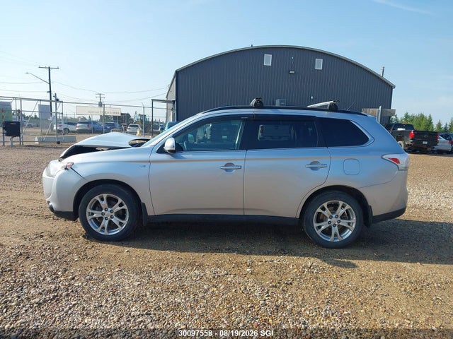 Mitsubishi OUTLANDER GT 2014 JA4JZ4AX5EZ600345 Image 14