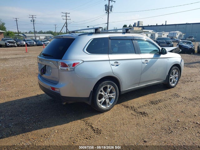 Mitsubishi OUTLANDER GT 2014 JA4JZ4AX5EZ600345 Image 4