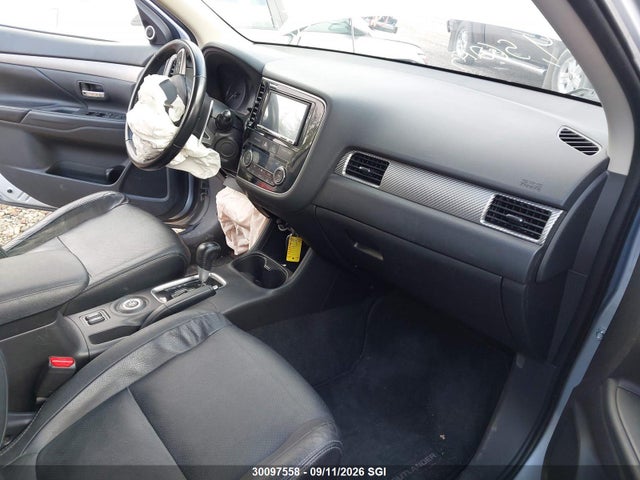 Mitsubishi OUTLANDER GT 2014 JA4JZ4AX5EZ600345 Image 5