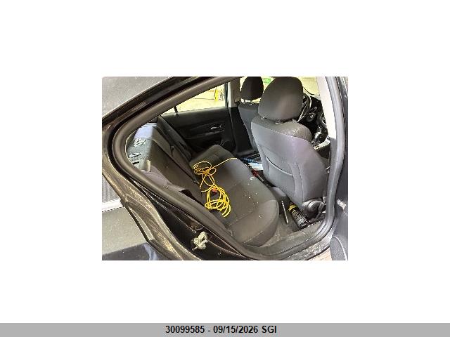 1G1PC5SBXE7330284 Chevrolet CRUZE LT