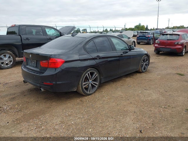 30099439 :رقم المزاد ، WBA3B9C54DF586141 vin ، 2013 Bmw 3 Series مزاد بيع