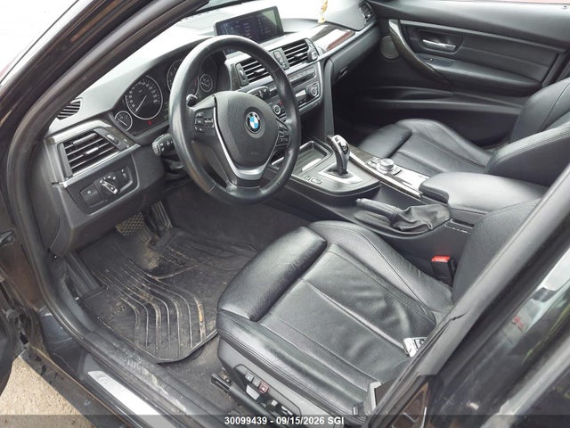 30099439 :رقم المزاد ، WBA3B9C54DF586141 vin ، 2013 Bmw 3 Series مزاد بيع