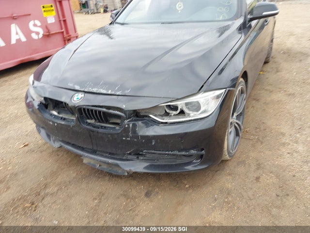30099439 :رقم المزاد ، WBA3B9C54DF586141 vin ، 2013 Bmw 3 Series مزاد بيع