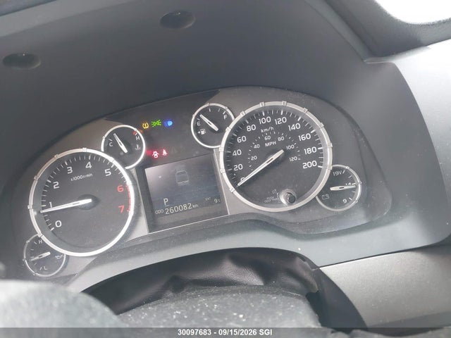 30097683 :رقم المزاد ، 5TFDY5F14HX638178 vin ، 2017 Toyota Tundra Crewmax Sr5/trd Pro مزاد بيع