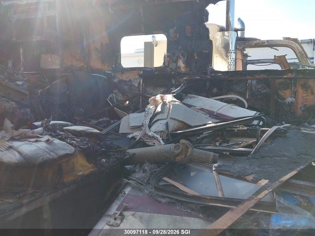 1999 Ford F550 Super Duty Stripped Chass მანქანა იყიდება აუქციონზე, vin: 3FCNF53S7XJA26134, აუქციონის ნომერი: 30097118