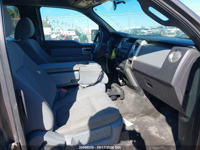 30098059 :رقم المزاد ، 1FTFX1CFXBFB26006 vin ، 2011 Ford F150 Super Cab مزاد بيع