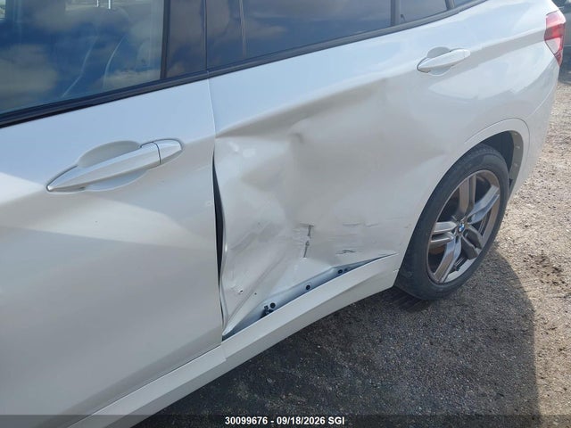 WBXJG9C00M5S87545 BMW X1 Xdrive28i