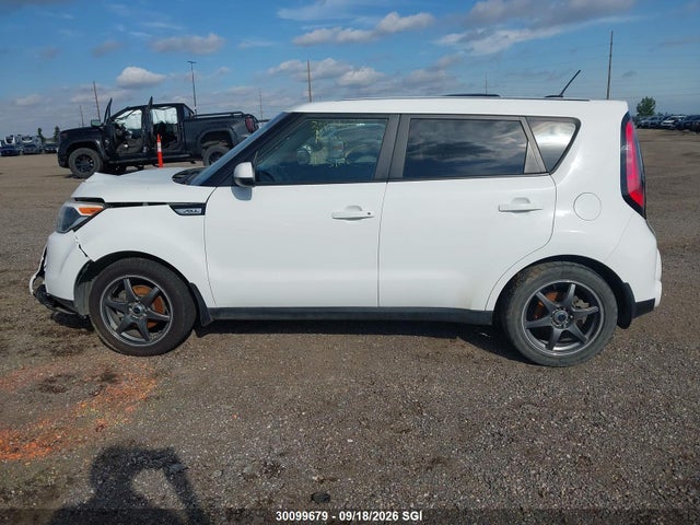 KNDJN2A25F7120409 KIA Soul