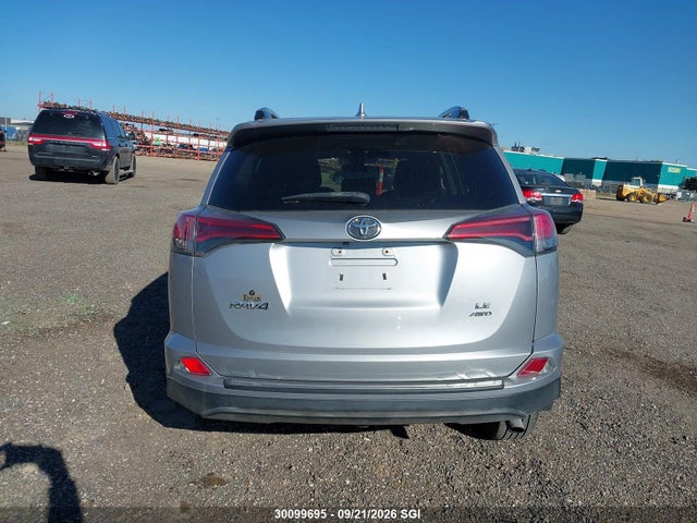 30099695 :رقم المزاد ، 2T3BFREV7HW662049 vin ، 2017 Toyota Rav4 Le مزاد بيع