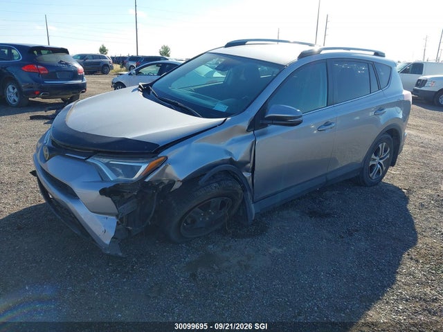 30099695 :رقم المزاد ، 2T3BFREV7HW662049 vin ، 2017 Toyota Rav4 Le مزاد بيع