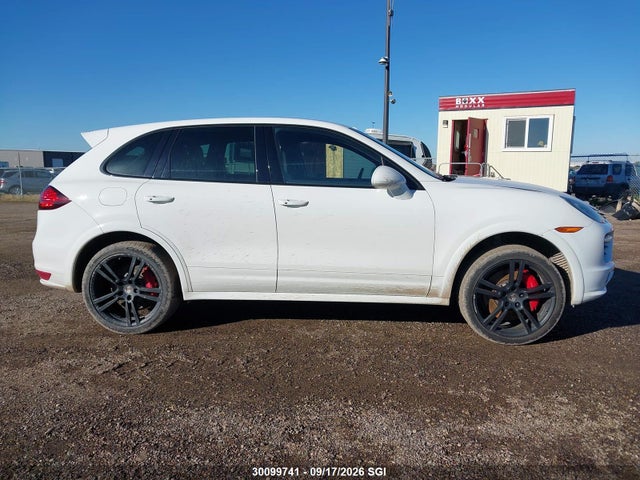 30099741 :رقم المزاد ، WP1AC2A27DLA91939 vin ، 2013 Porsche Cayenne Turbo مزاد بيع