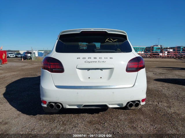 30099741 :رقم المزاد ، WP1AC2A27DLA91939 vin ، 2013 Porsche Cayenne Turbo مزاد بيع