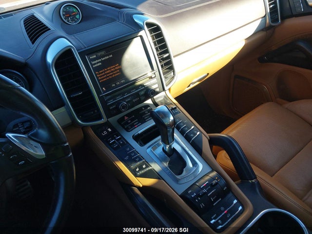 30099741 :رقم المزاد ، WP1AC2A27DLA91939 vin ، 2013 Porsche Cayenne Turbo مزاد بيع