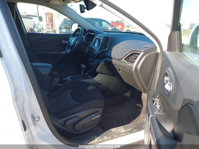 2019 Jeep Cherokee Latitude მანქანა იყიდება აუქციონზე, vin: 1C4PJMCBXKD277895, აუქციონის ნომერი: 30099774