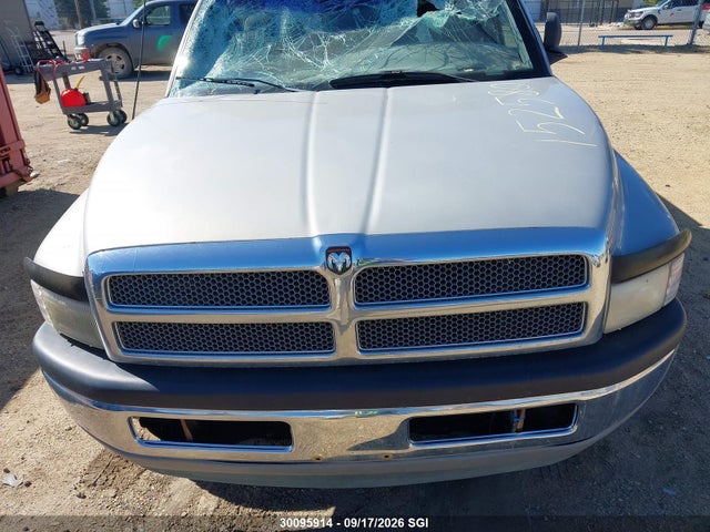 1998 Dodge Ram 2500 მანქანა იყიდება აუქციონზე, vin: 3B7KC22Z1WG145771, აუქციონის ნომერი: 30095914