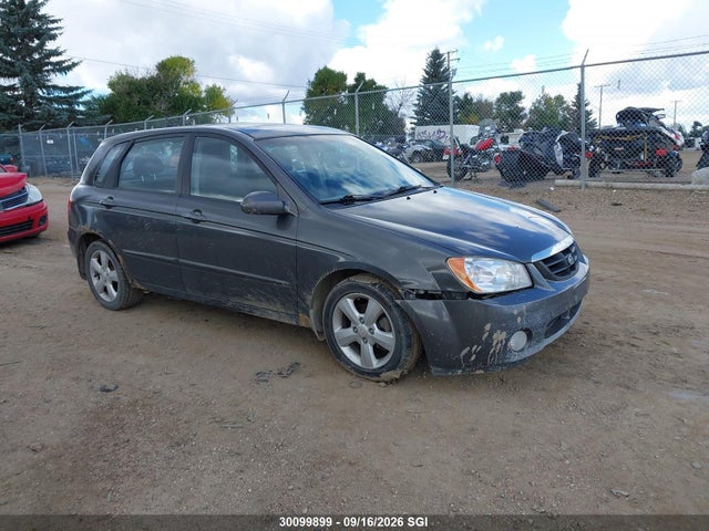 30099899 :رقم المزاد ، KNAFE161X65316855 vin ، 2006 Kia Spectra5 مزاد بيع