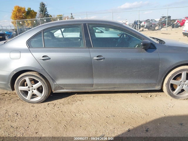 30099377 :رقم المزاد ، 3VW2K7AJ7DM318037 vin ، 2013 Volkswagen Jetta S مزاد بيع
