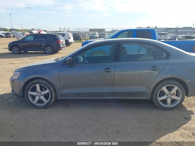 30099377 :رقم المزاد ، 3VW2K7AJ7DM318037 vin ، 2013 Volkswagen Jetta S مزاد بيع