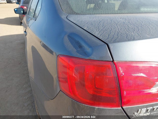 30099377 :رقم المزاد ، 3VW2K7AJ7DM318037 vin ، 2013 Volkswagen Jetta S مزاد بيع