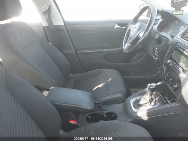 30099377 :رقم المزاد ، 3VW2K7AJ7DM318037 vin ، 2013 Volkswagen Jetta S مزاد بيع