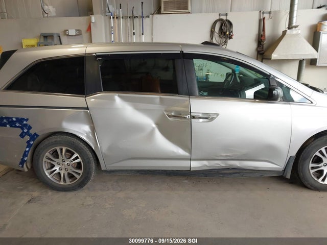 2011 Honda Odyssey Exl მანქანა იყიდება აუქციონზე, vin: 5FNRL5H64BB502745, აუქციონის ნომერი: 30099776