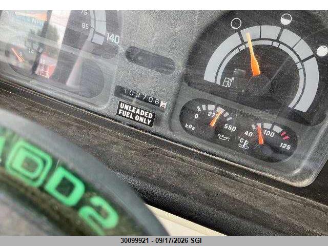 30099921 :رقم المزاد ، 1GBKP37N5N3313644 vin ، 1992 Chevrolet P30 مزاد بيع