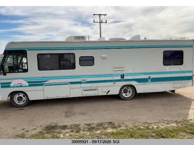 30099921 :رقم المزاد ، 1GBKP37N5N3313644 vin ، 1992 Chevrolet P30 مزاد بيع
