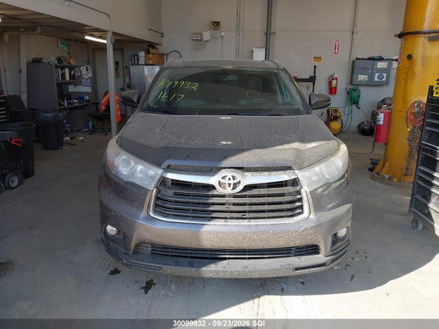 2015 Toyota Highlander Limited/ltd Platinum მანქანა იყიდება აუქციონზე, vin: 5TDDKRFHXFS188187, აუქციონის ნომერი: 30099932