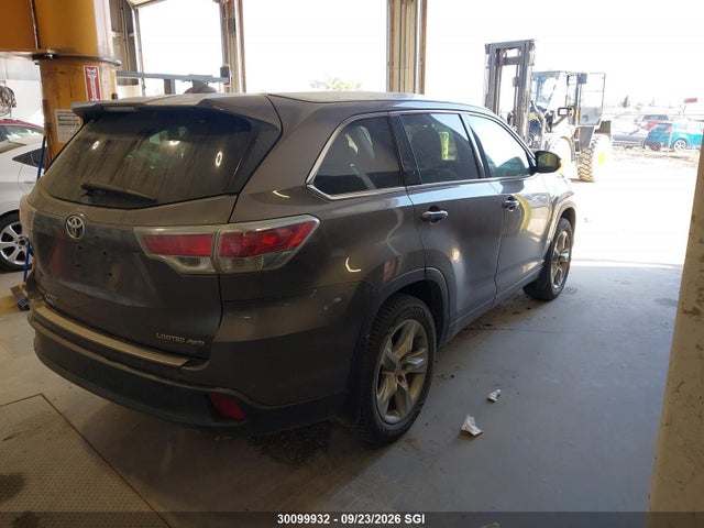 2015 Toyota Highlander Limited/ltd Platinum მანქანა იყიდება აუქციონზე, vin: 5TDDKRFHXFS188187, აუქციონის ნომერი: 30099932