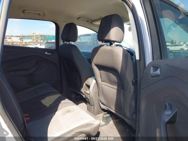 Продаж на аукціоні авто 2015 Ford Escape Se, vin: 1FMCU9GX6FUB65945, номер лоту: 30099941