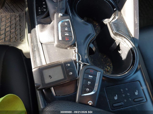 2018 Toyota Camry L/le/xle/se/xse მანქანა იყიდება აუქციონზე, vin: 4T1B11HKXJU591008, აუქციონის ნომერი: 30099988
