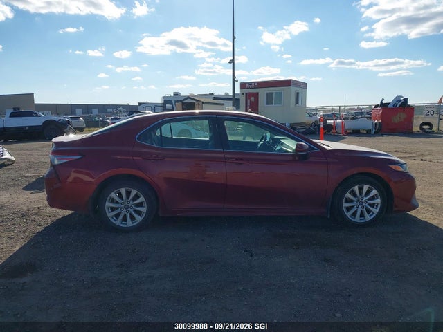 2018 Toyota Camry L/le/xle/se/xse მანქანა იყიდება აუქციონზე, vin: 4T1B11HKXJU591008, აუქციონის ნომერი: 30099988
