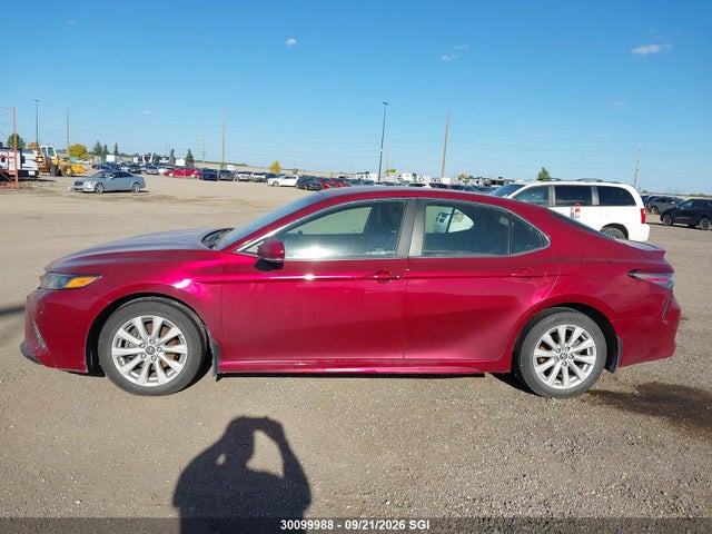 2018 Toyota Camry L/le/xle/se/xse მანქანა იყიდება აუქციონზე, vin: 4T1B11HKXJU591008, აუქციონის ნომერი: 30099988