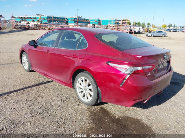 2018 Toyota Camry L/le/xle/se/xse მანქანა იყიდება აუქციონზე, vin: 4T1B11HKXJU591008, აუქციონის ნომერი: 30099988
