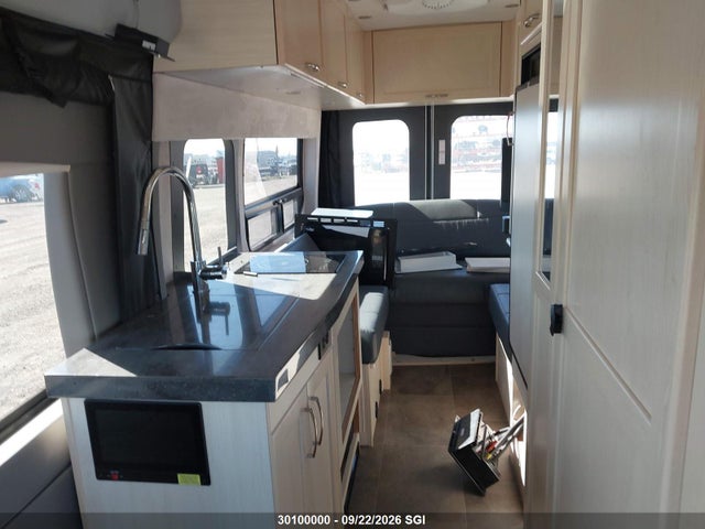 2021 Ford Transit T-350 Hd მანქანა იყიდება აუქციონზე, vin: 1FDRU8XG5MKA72962, აუქციონის ნომერი: 30100000