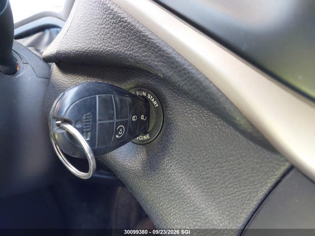 Продажа на аукционе авто 2015 Jeep Cherokee Latitude, vin: 1C4PJMCS1FW575424, номер лота: 30099380