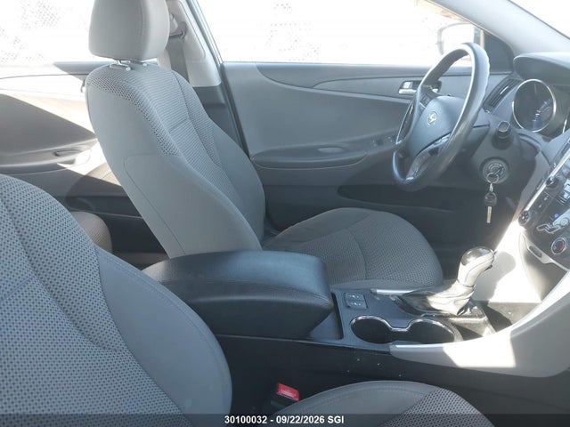 30100032 :رقم المزاد ، 5NPEB4AC1CH353595 vin ، 2012 Hyundai Sonata Gls مزاد بيع