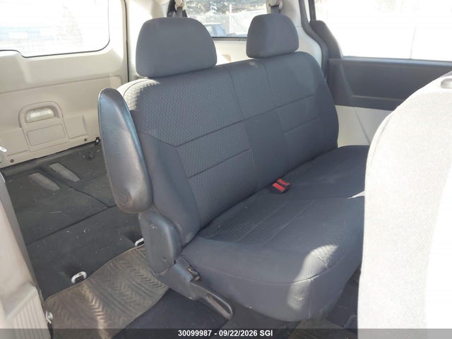 30099987 :رقم المزاد ، 2D4RN4DE2AR304270 vin ، 2010 Dodge Grand Caravan Se مزاد بيع
