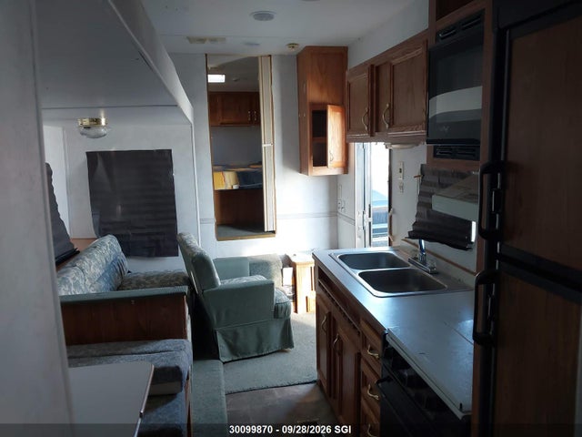 1998 Gulf Stream Trailer 197bh მანქანა იყიდება აუქციონზე, vin: 1NL10FM2XV1034110, აუქციონის ნომერი: 30099870