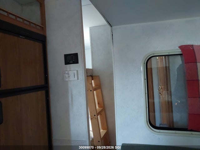 1998 Gulf Stream Trailer 197bh მანქანა იყიდება აუქციონზე, vin: 1NL10FM2XV1034110, აუქციონის ნომერი: 30099870