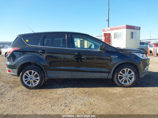 Aukcja sprzedaży 2017 Ford Escape Se, vin: 1FMCU9GD7HUA41692, numer aukcji: 30100054