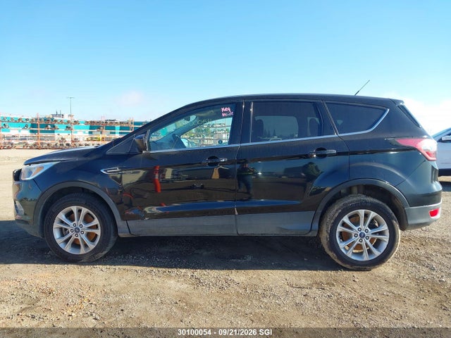 Aukcja sprzedaży 2017 Ford Escape Se, vin: 1FMCU9GD7HUA41692, numer aukcji: 30100054