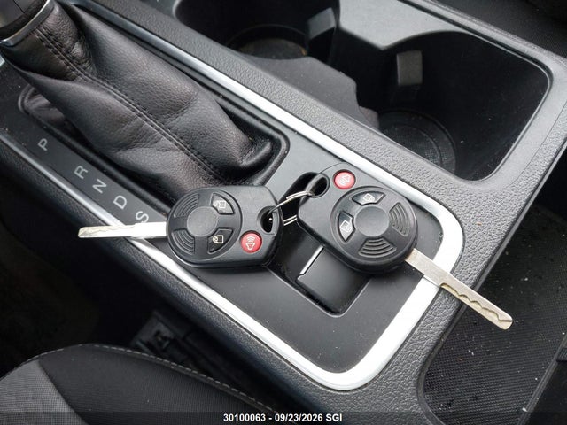 30100063 :رقم المزاد ، 1FMCU9GD6JUC22191 vin ، 2018 Ford Escape Se مزاد بيع